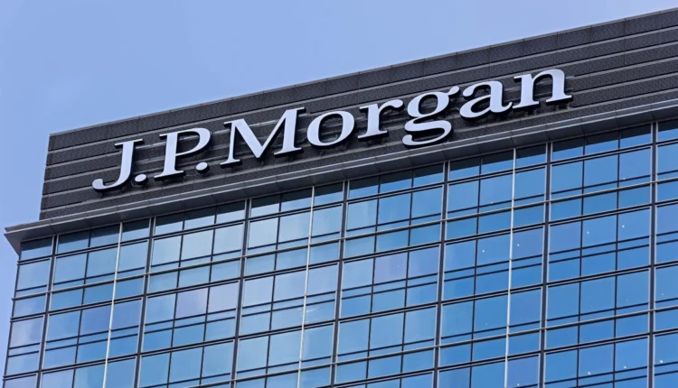 JPMorgan Sees Brighter Bitcoin Outlook as Strategy Builds Cash
